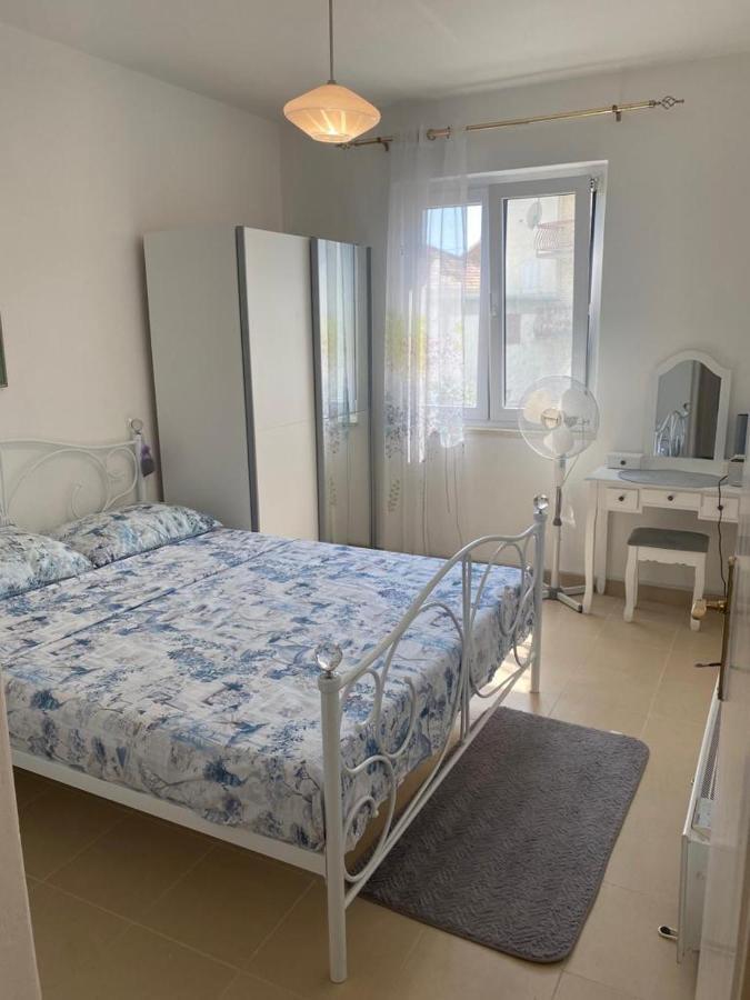 Domuskova Apartment โปดสตรานา ภายนอก รูปภาพ